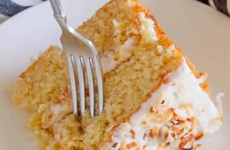 Pineapple Coconut Cake – Barefeet within the Kitchen