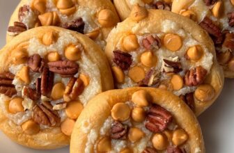 Crescent Roll Butterscotch Danishes-The Southern Woman Cooks