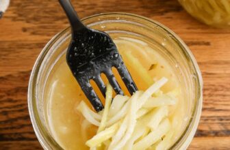 Pickled Broccoli – Barefeet within the Kitchen