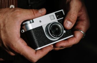 Fujifilm’s X Half is an $850 digital digital camera with an analog movie aesthetic