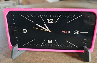 Learn how to flip your outdated iPhone into an alarm clock