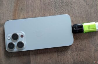 This $8 adapter is all it takes to make a USB stick helpful within the iPhone age