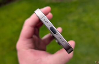 This $6 dirt-cheap answer retains my cellphone’s USB port freed from particles