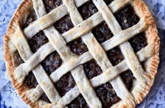 OLD FASHIONED RAISIN PIE – The Southern Girl Cooks