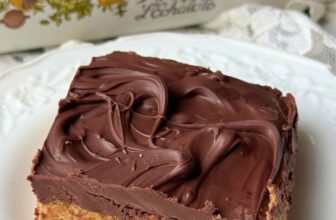 Selfmade Lunch Girl Peanut Butter Bars